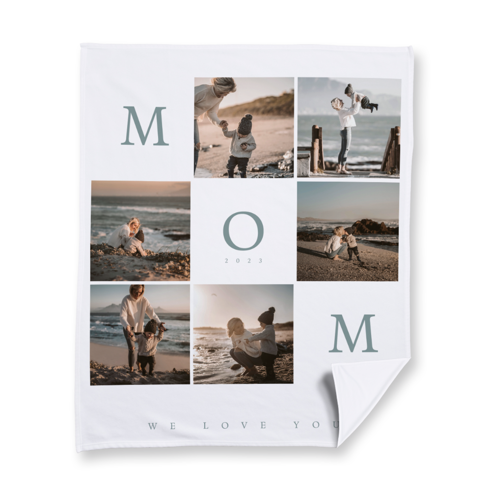 mom-we-love-you-collage-blanket-fleece