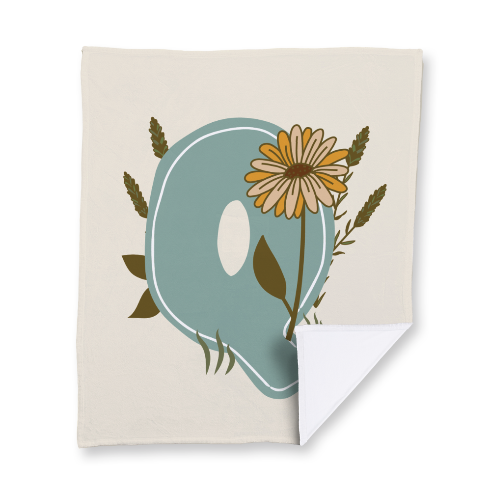 vintage-floral-letter-q-blanket-velvety