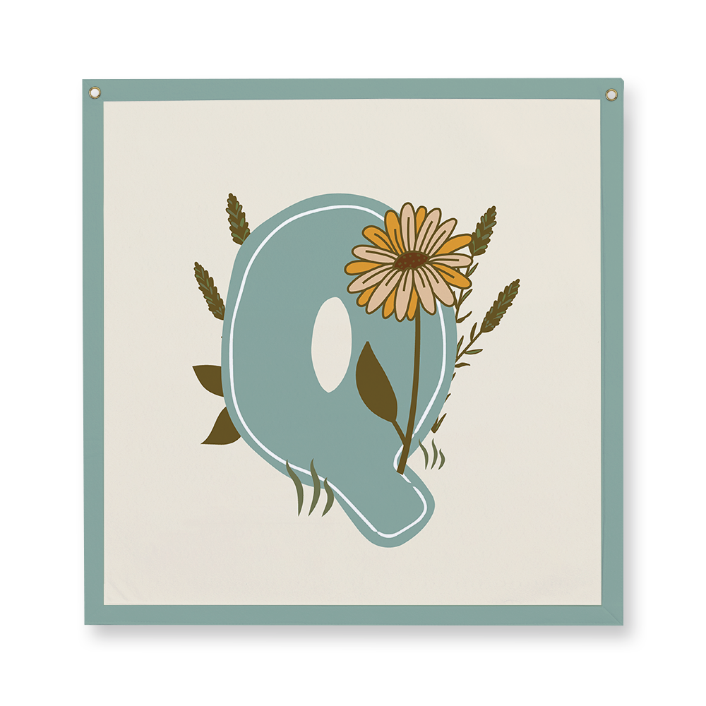 vintage-floral-letter-q-camp-flag-square